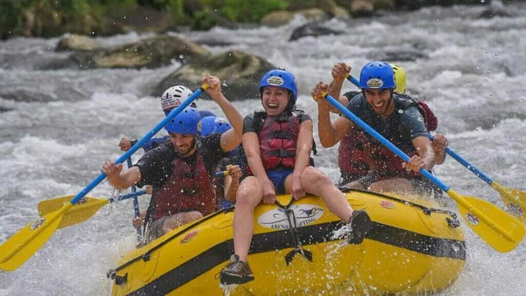 costa rica rafting