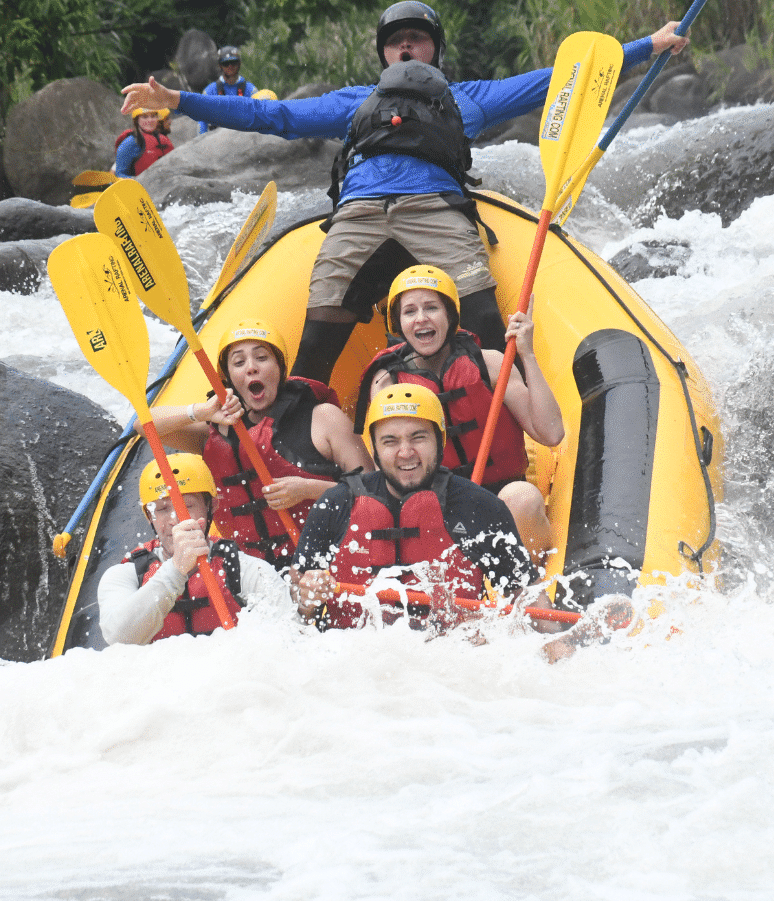 arenal rafting rio sarapiqui clase 3 y 4